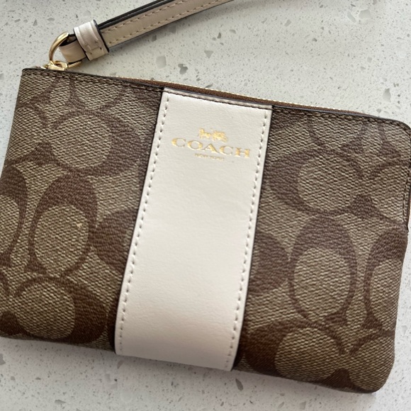 NEW Coach Original Pattern Cream & Medium Brown Leather Wristlet Wallet - Picture 3 of 6